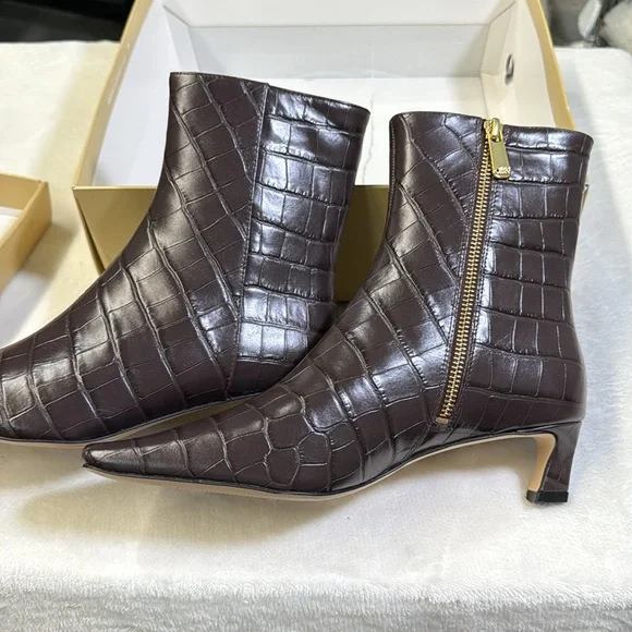 Michael Kors Women’s Cosmo Kitten Heel Bootie- Chocolate Brown Leather- Size 7 - Picture 9 of 11